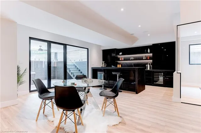 Additional image 40 of 298 Strathcona Dr