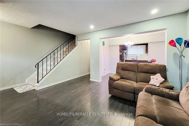 Additional image 6 of 62 Riverdale Dr