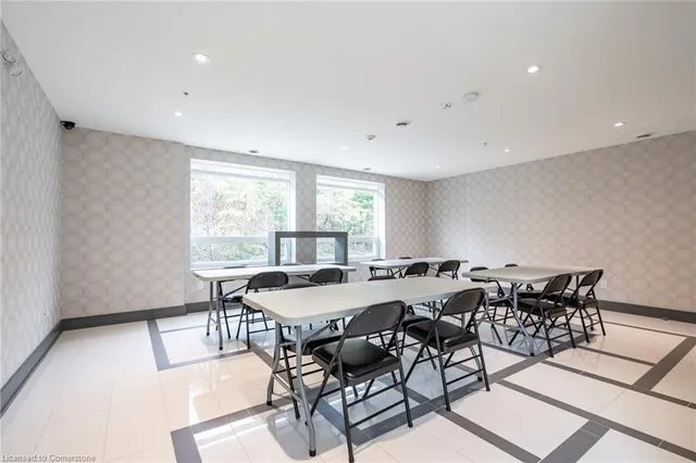 Additional image 27 of 467 Charlton Ave Unit 308