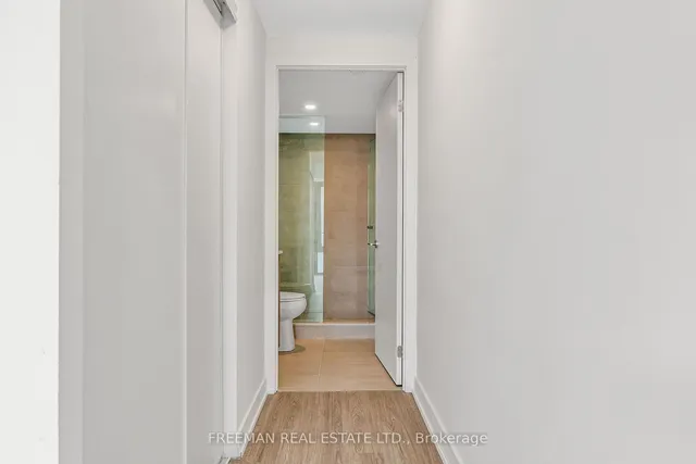 Additional image 15 of 47 Mutual St Unit 2702