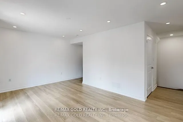 Additional image 17 of 445 Ontario St Unit 109