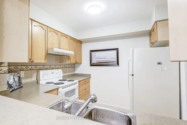 Additional image 11 of 100 Burloak Dr Unit 1308