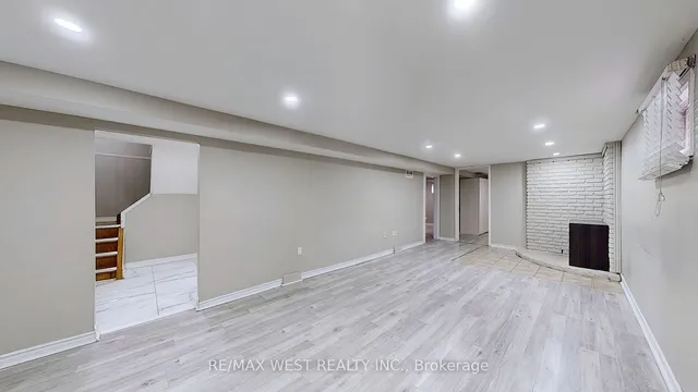 Additional image 32 of 15 Darcy Crt