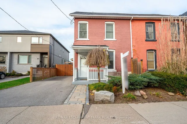 Additional image 3 of 202 CANADA St