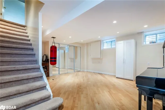 Additional image 32 of 73 COLIN Colin Ave