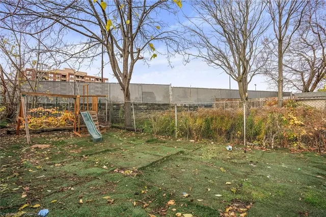 Additional image 35 of 145 Cathcart St