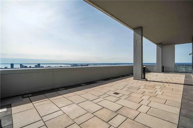 Additional image 45 of 2093 FAIRVIEW St Unit 1702