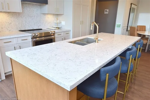 Additional image 34 of 450 Dundas St Unit 707