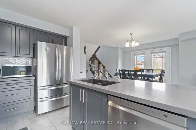 Additional image 17 of 126 Laguna Village Cres