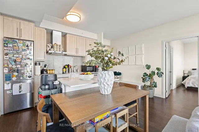 Additional image 11 of 2087 Fairview St Unit 608