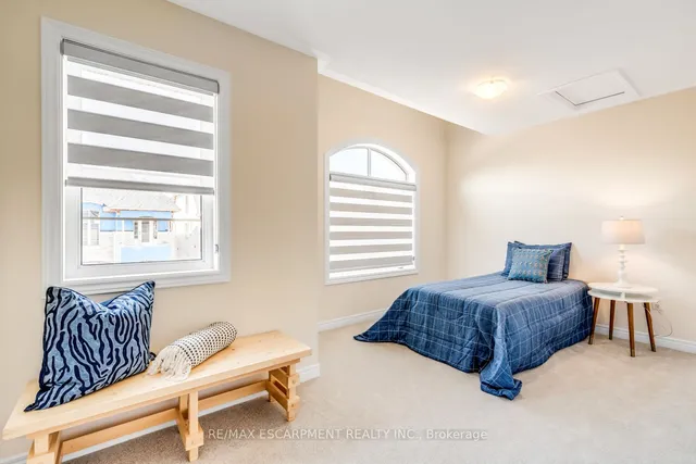 Additional image 27 of 3916 Koenig Rd