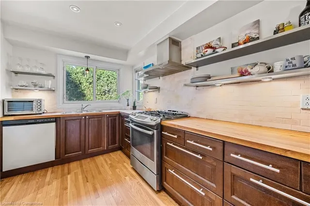 Additional image 12 of 375 Clarendon Dr