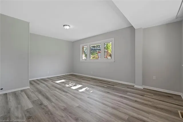 Additional image 9 of 40 Bertram Dr