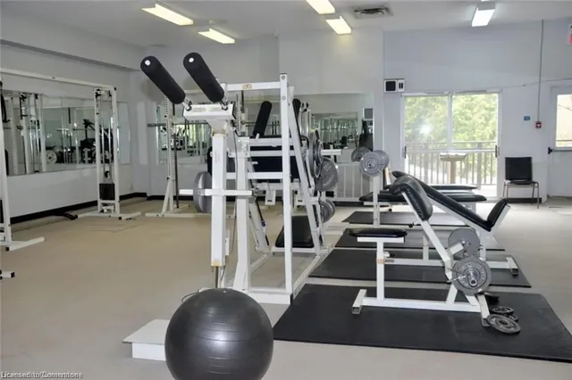 Additional image 19 of 57 12th Conc Rd Unit 418