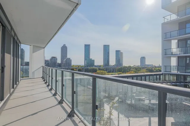 Additional image 2 of 9 TECUMSETH St Unit 721