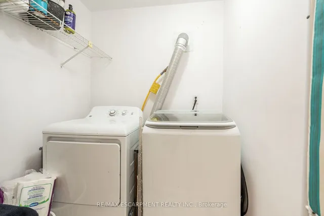 Additional image 23 of 138 Beaverbrook Ave