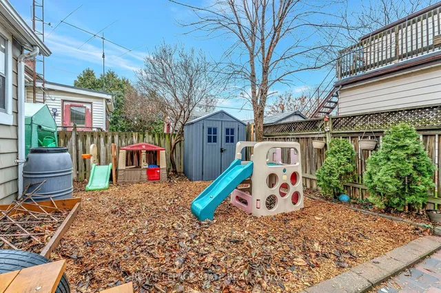 Additional image 25 of 62 Houghton Ave