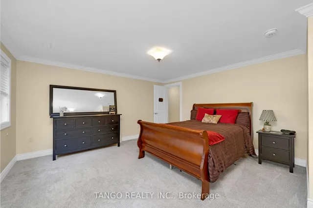 Additional image 29 of 6739 Fifth Line