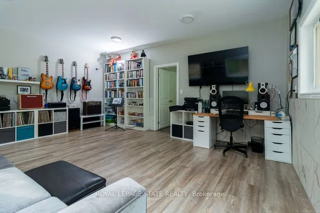 Additional image 37 of 183 Sunnyridge Rd