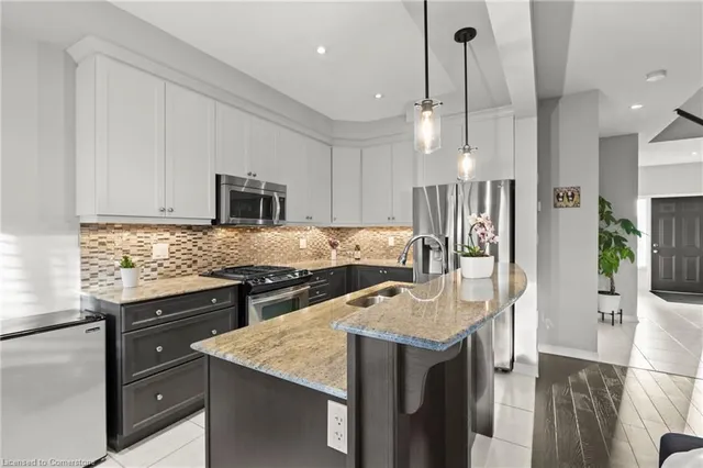 Additional image 20 of 170 Palacebeach Trail Unit 37