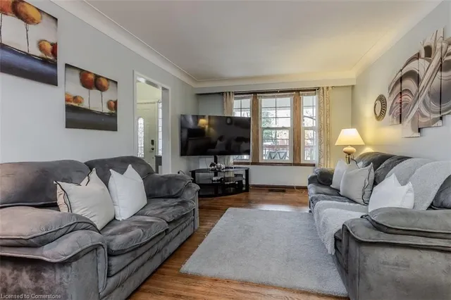 Additional image 15 of 49 Tisdale St