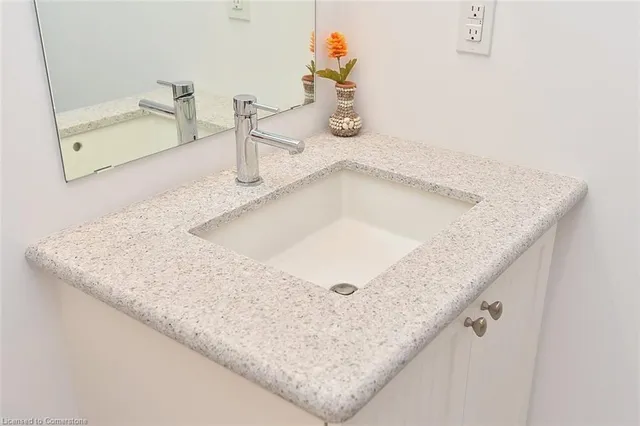 Additional image 22 of 450 Dundas St Unit 707