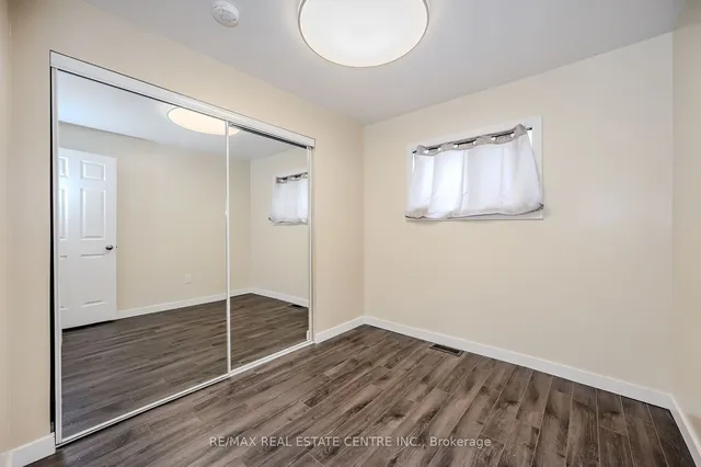 Additional image 4 of 73 Albany Ave