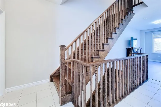 Additional image 13 of 445 Ontario Street South St Unit 2