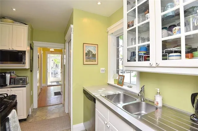 Additional image 14 of 2 WATT Ave