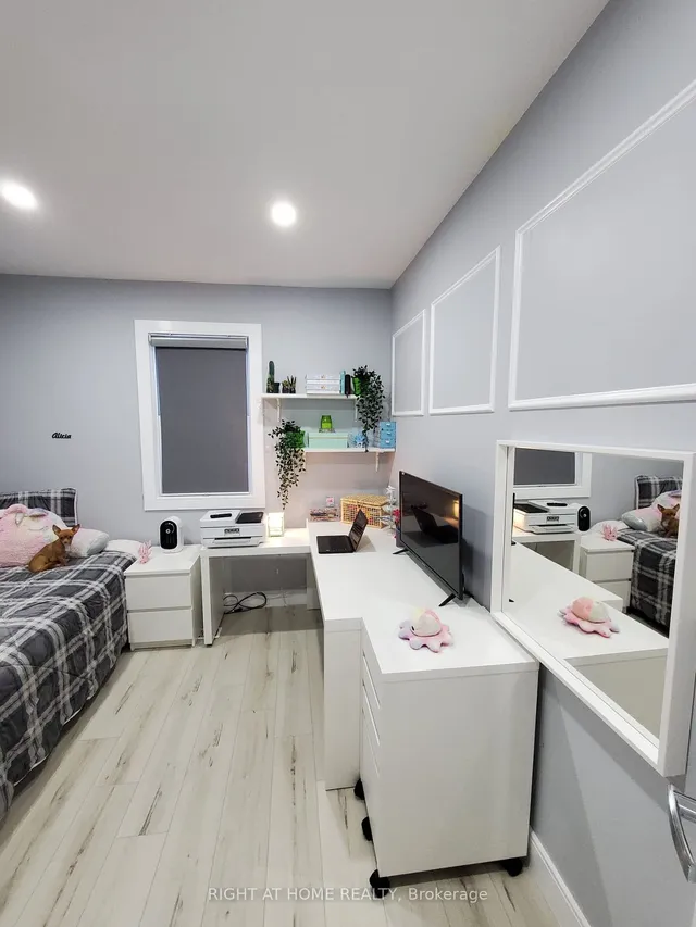 Additional image 19 of 53 Regent Rd