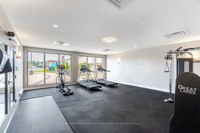 Additional image 31 of 716 Main St Unit 907