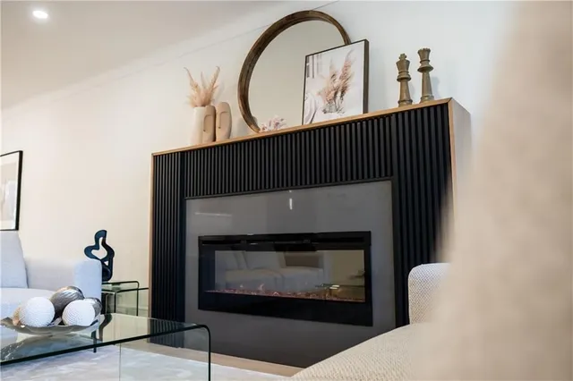 Additional image 11 of 2260 BRITANNIA Rd