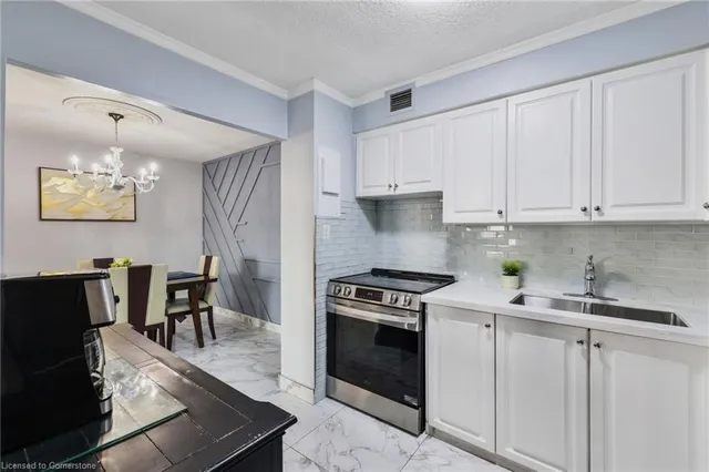 Additional image 18 of 975 Warwick Crt Unit 1107