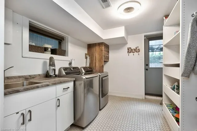 Additional image 37 of 124 Lynn Crt