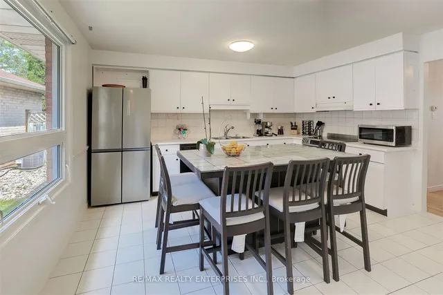 Additional image 15 of 1102 Stephenson Dr