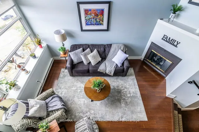 Additional image 32 of 50 Main St Unit 405