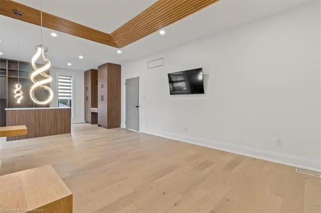 Additional image 17 of 253 Federal St