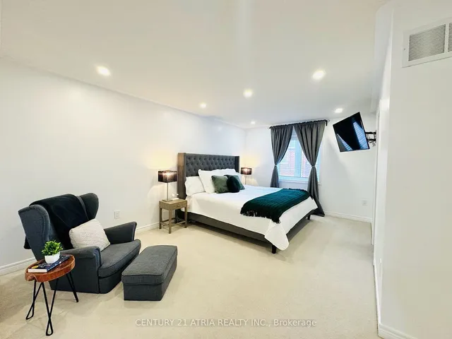 Additional image 12 of 403 Landsborough Ave