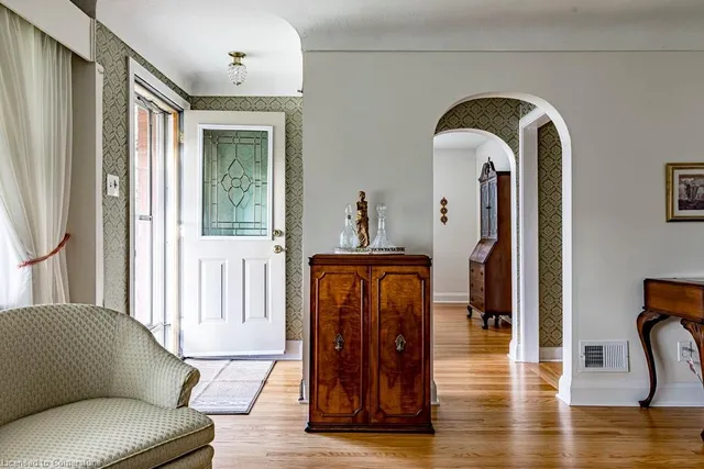 Additional image 4 of 45 West 4th St