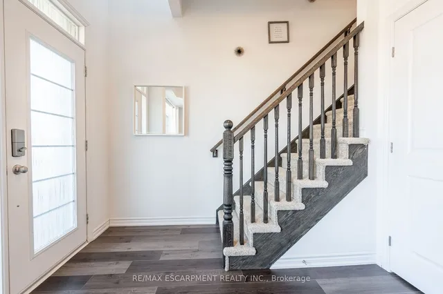 Additional image 4 of 61 Soho St Unit 68