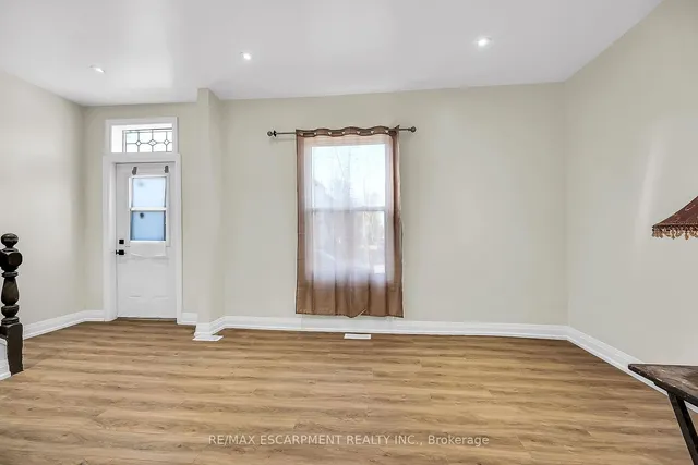 Additional image 6 of 346 Emerald St