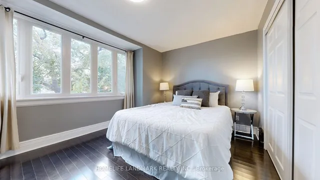 Additional image 27 of 18 Erindale Ave