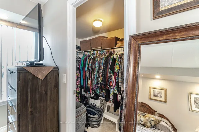 Additional image 13 of 716 Main St Unit 911