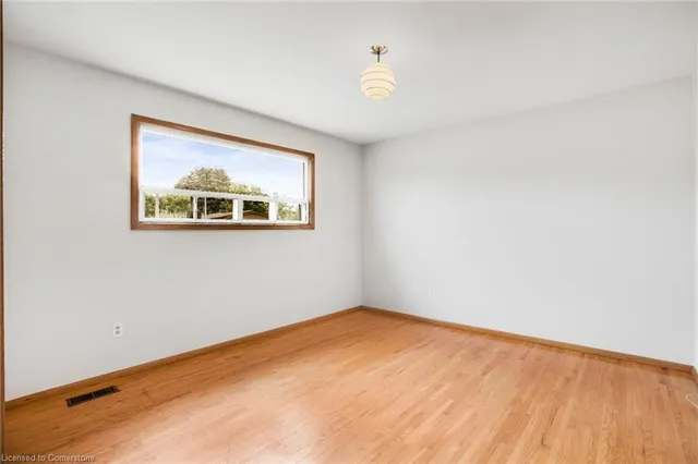 Additional image 13 of 77 Greenford Dr