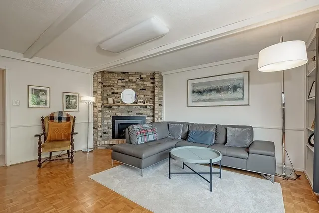 Additional image 19 of 1939 KERNS Rd