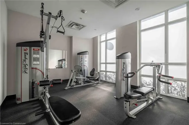 Additional image 29 of 85 Robinson St Unit 509