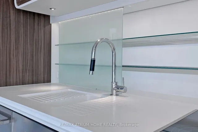 Additional image 16 of 45 Charles St Unit 1701