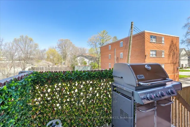 Additional image 31 of 2071 Ghent Ave Unit 3