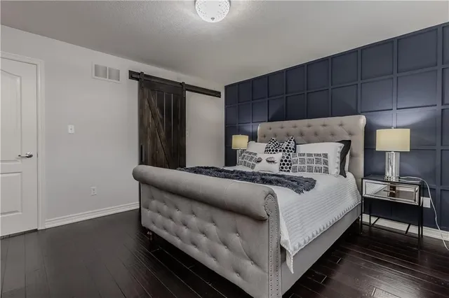 Additional image 29 of 5032 MERCER Common