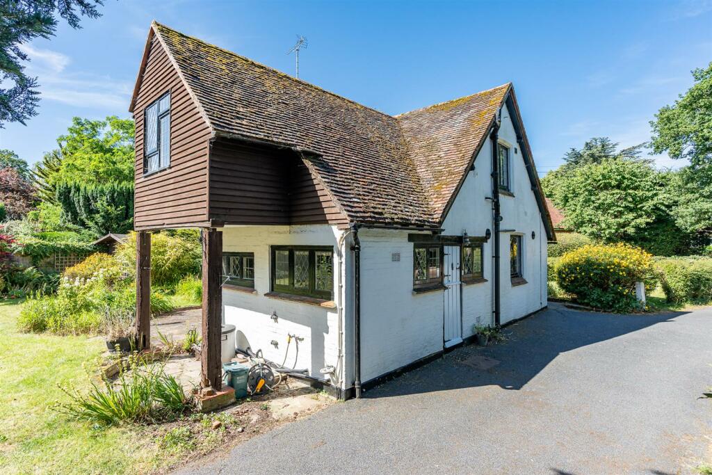 Additional image 23 of Pennyfathers Lane, Harmer Green Lane, Digswell